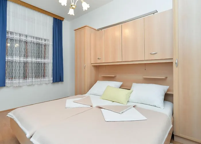 Joko 1160 Apartman *