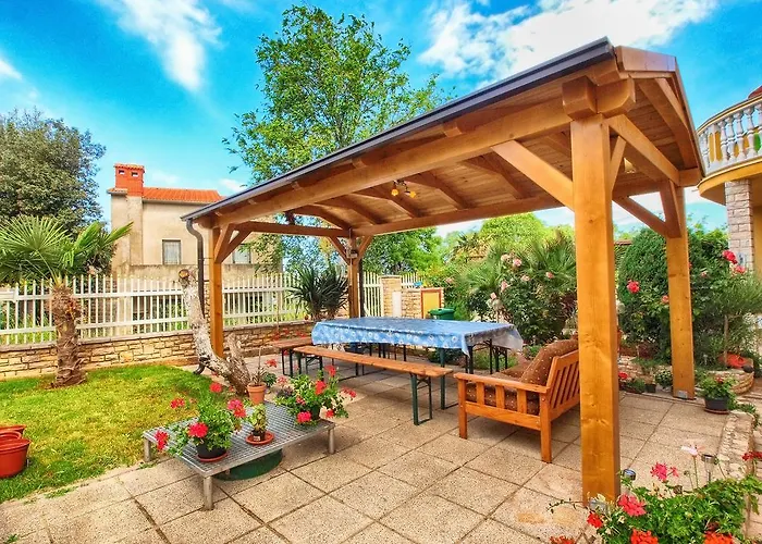 Joko 1160 Apartman *