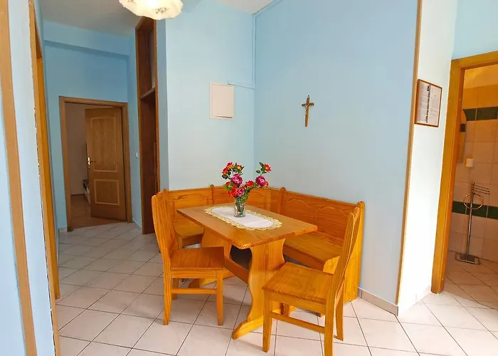 Joko 1160 Apartman *