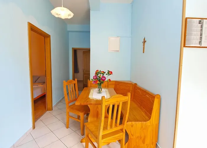 Joko 1160 Apartman Pula